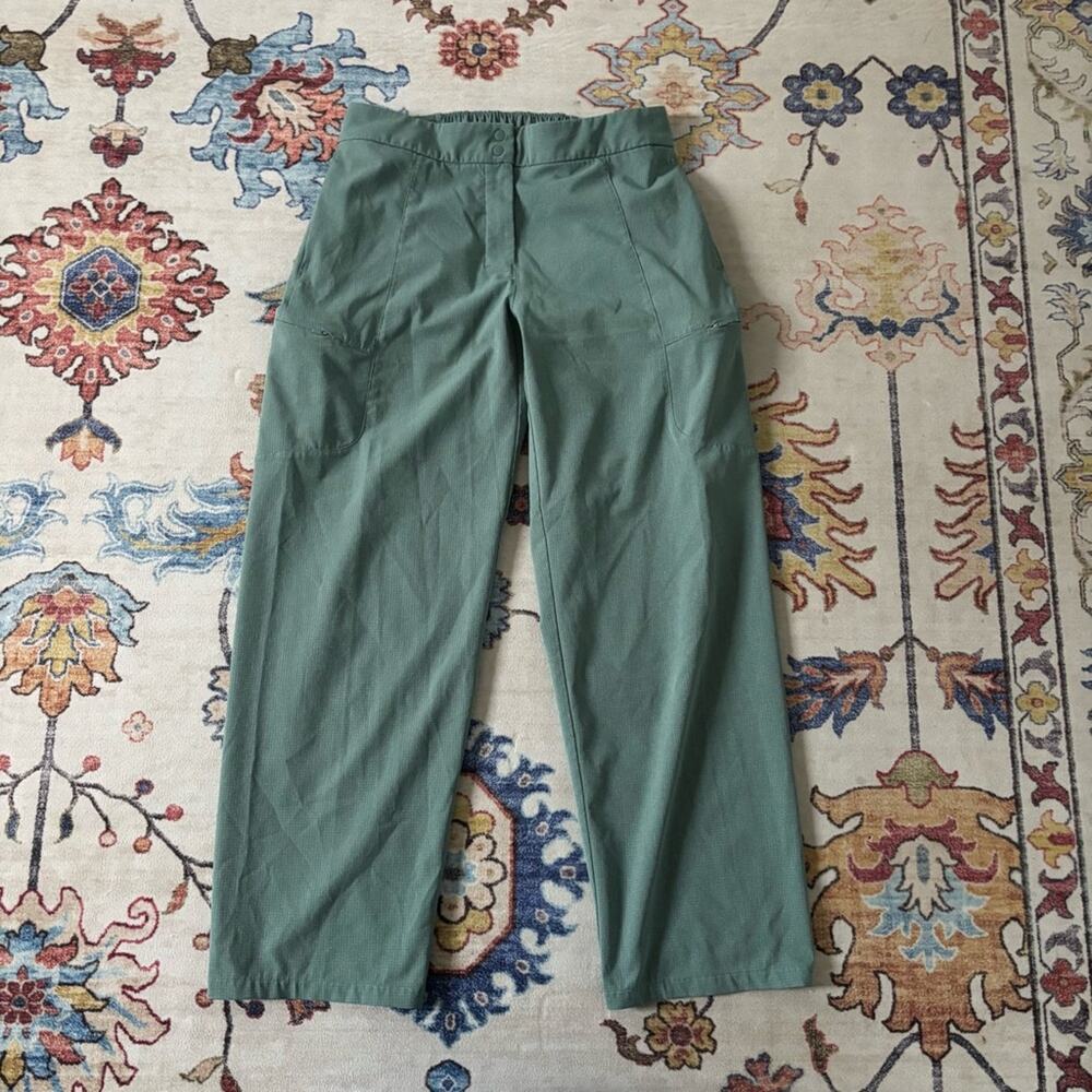 Lululemon Ventlight Cargo Mid-Rise Crop 26" In Tidewater Teal Size 4